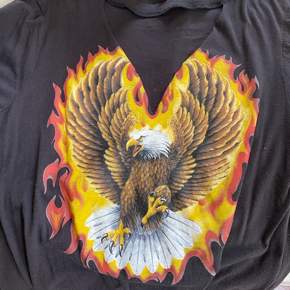 Urban outfitters Tee - Picture 2 of 4